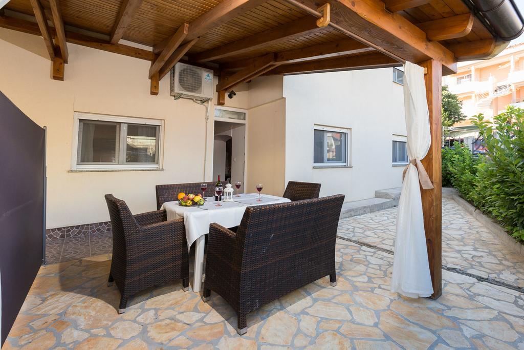 Apartmani Maksan Pakoštane 外观 照片